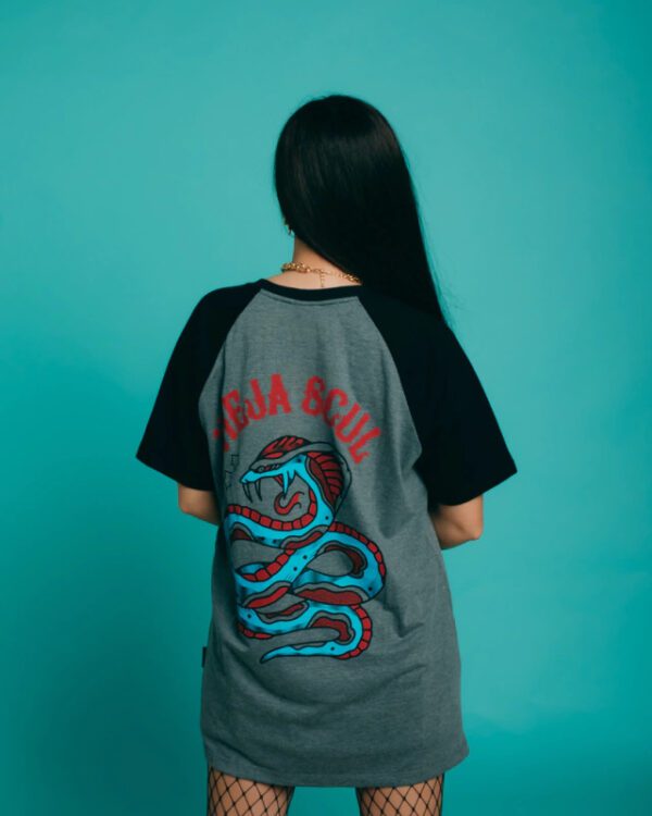 Remera VS Snake Tradi