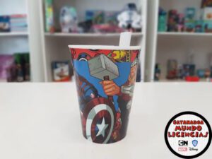 Vasos con bombilla Los Vengadores