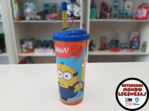 20230313_1210311-400ae6e49d412ebf7116787205865977-640-0 Vasos alto con tapa y sorbete Los Minions