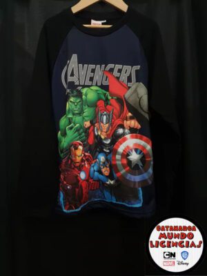 Remera Niño Los Vengadores de Marvel - Negra
