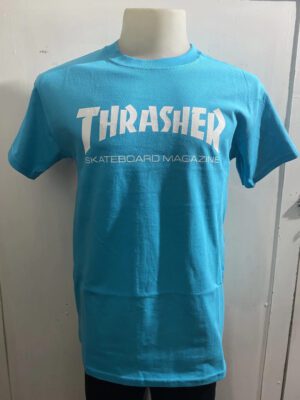 6b0baa94-f9dc-447e-80fd-7346e5d055481-cd15b20a0deab9337c16617869709702-640-0 Remera Thrasher Skatemag Turquesa