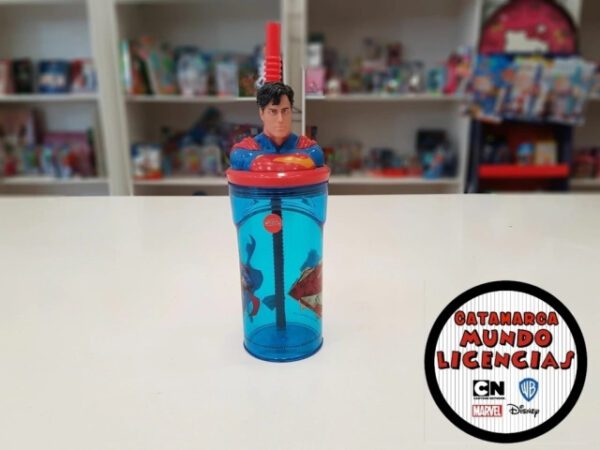 images-280203171-e942476cabbb8e462a16567730953768-640-0 Vaso con Figurín Superman